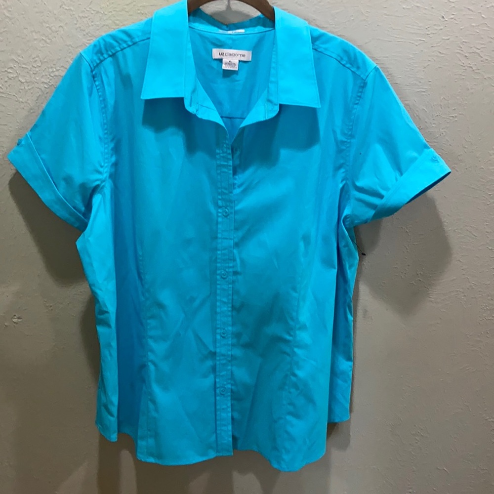 Liz Claiborne stretch button down